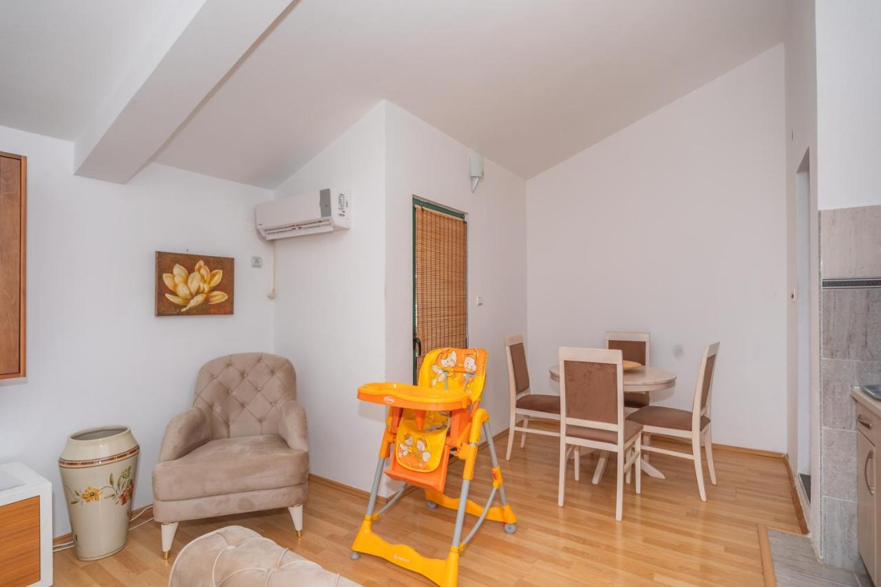 Apartman Sara Bar Exterior foto