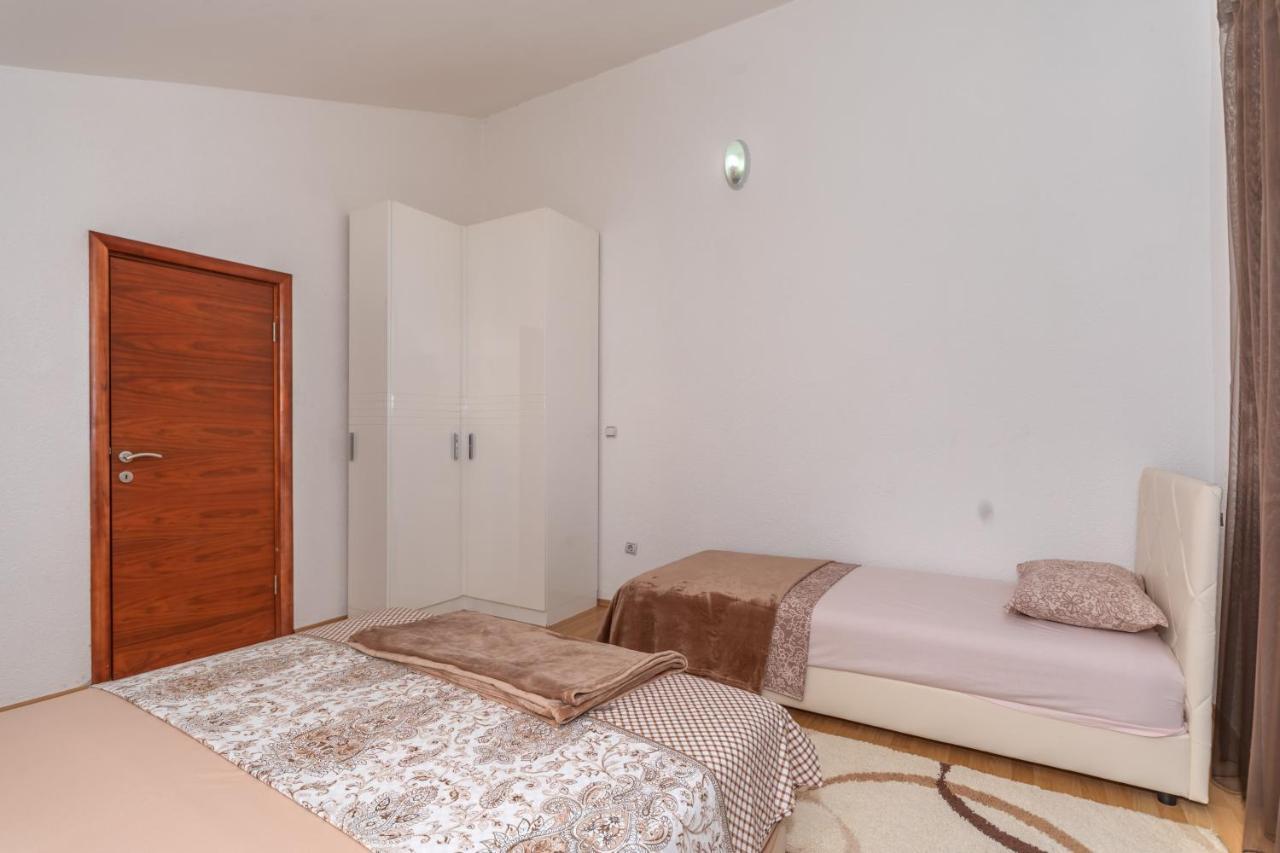 Apartman Sara Bar Exterior foto