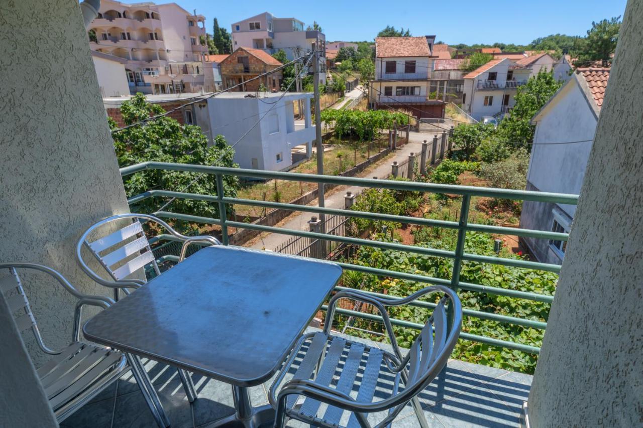 Apartman Sara Bar Exterior foto