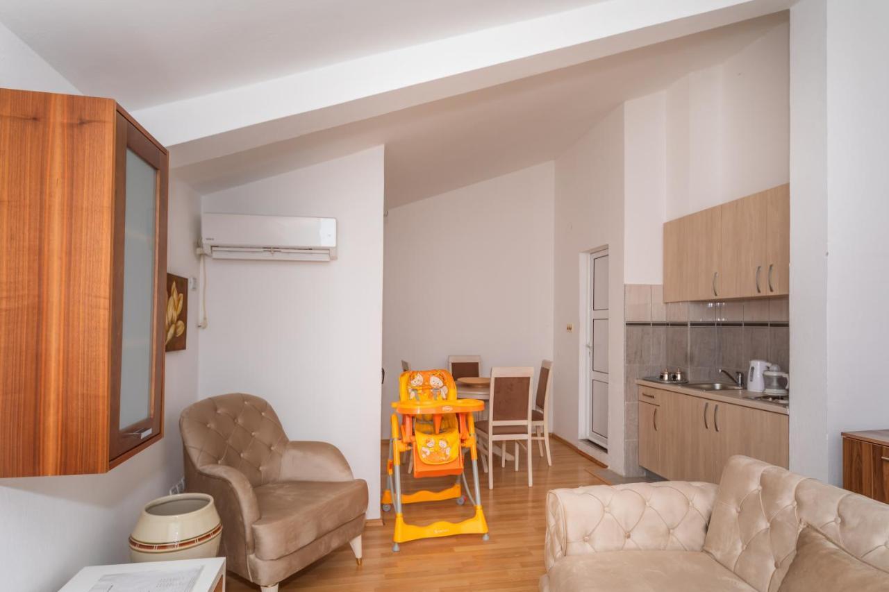Apartman Sara Bar Exterior foto